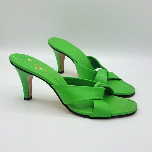 Polly of California Shoes - NWT Polly of California Kitten Heels 70s burlesque 7.5